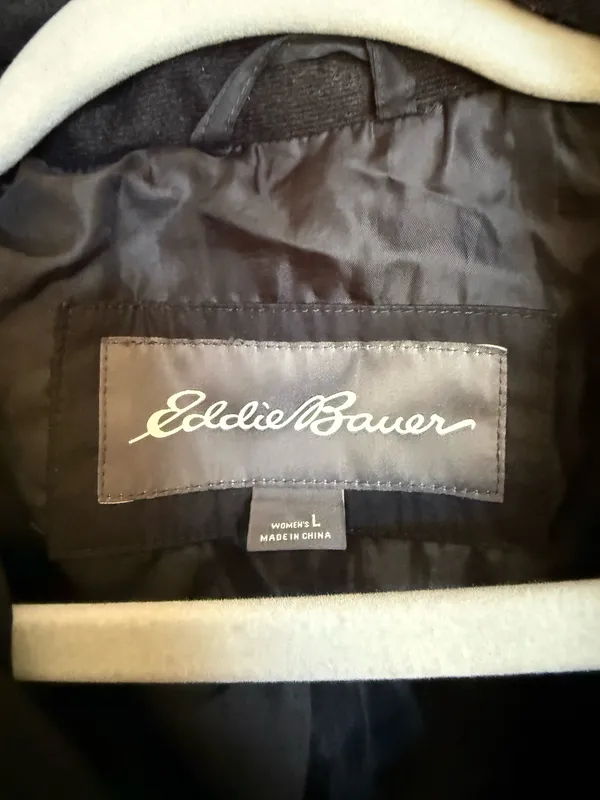 Black Eddie Bauer winter coat  - Image 3