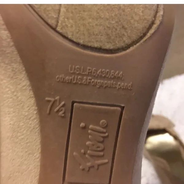 FIONI Clothing Tan Heels - Image 8