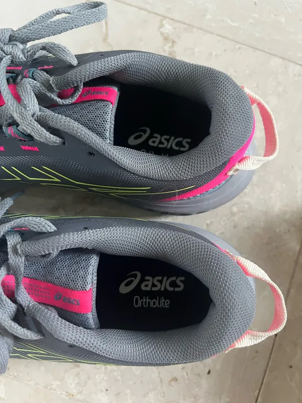 ASICS Shoes - Image 2