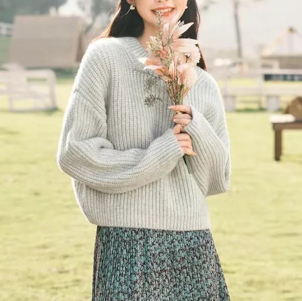sweater - Image 5