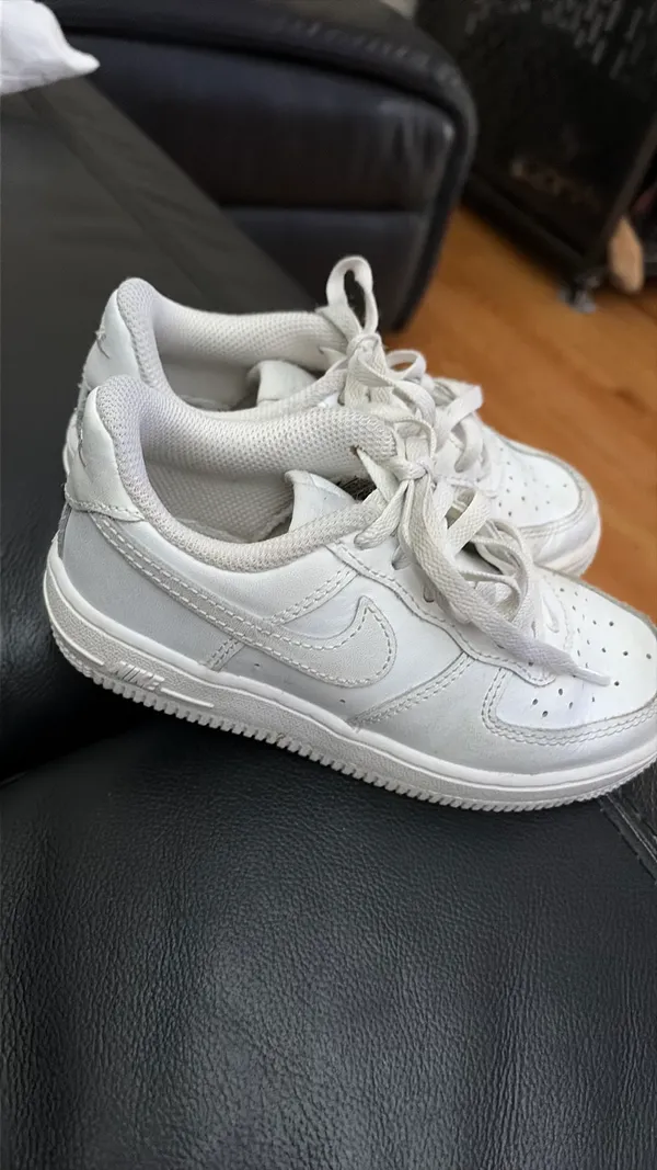 Little Boys Nike Sneakers 10.5 - Image 3