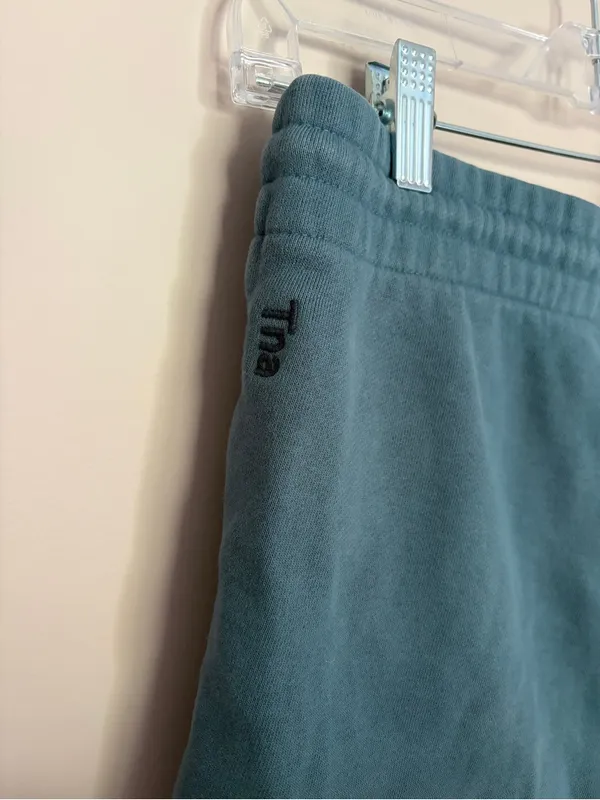Aritzia TNA Cozy Fleece Cutoff Boyfriend Sweat Shorts Blue Small - Image 4