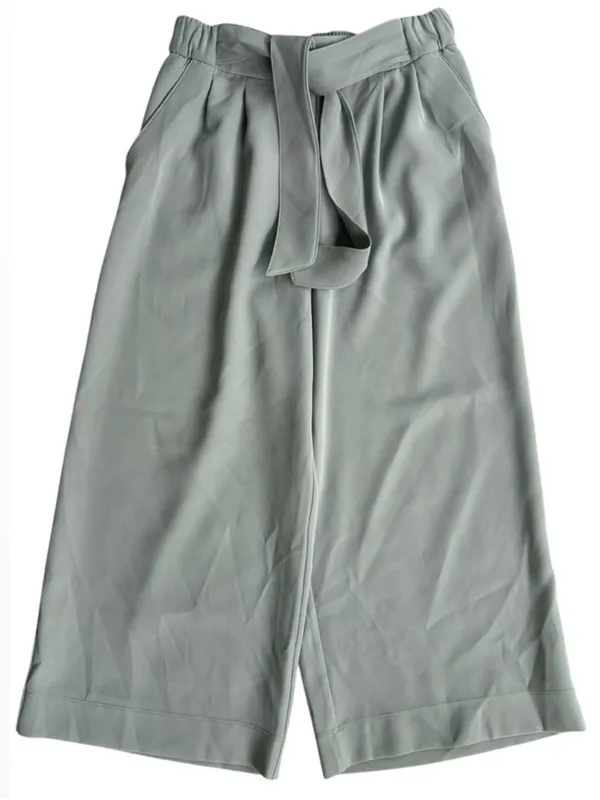 EUC Lululemon Noir Crop Pants Sage Grey Size 6 - Image 6