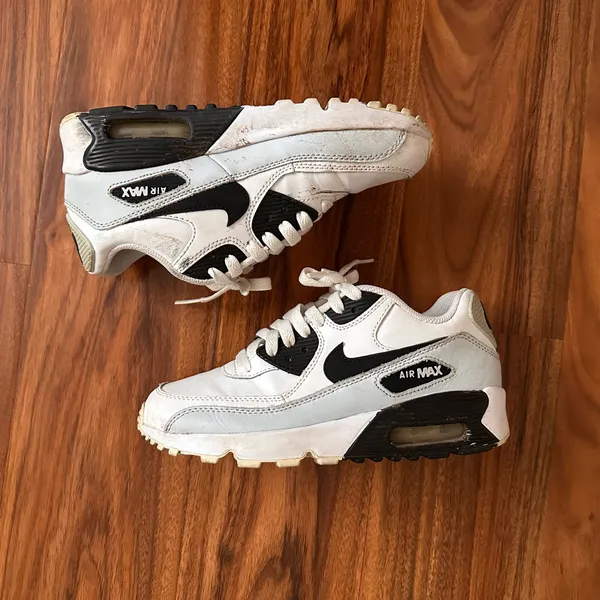Nike Air Max Shoes - Image 3