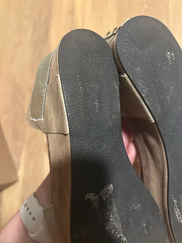 Women Pierre Dumas Gold Wedges - Image 4