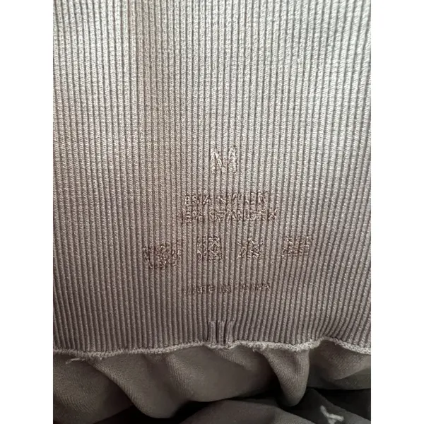NVGTN Grey Pro Seamless Shorts SIZE M - Image 5
