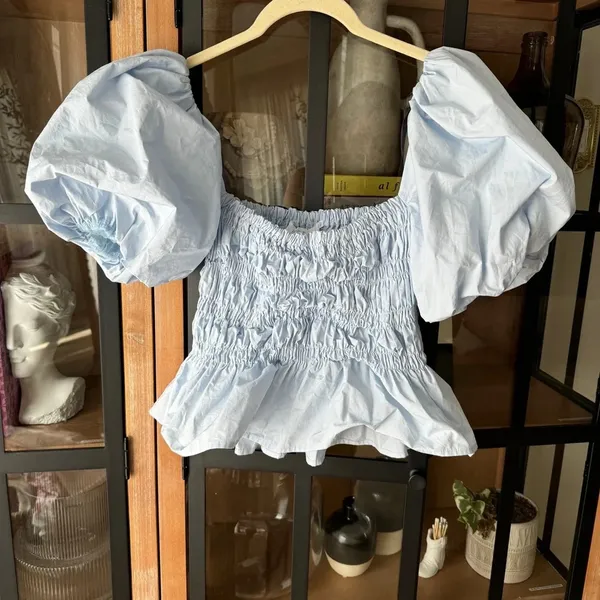 ASTR The Label Savina Square Neck Bubble Sleeves Smocked Blouse Top puff light - Image 2