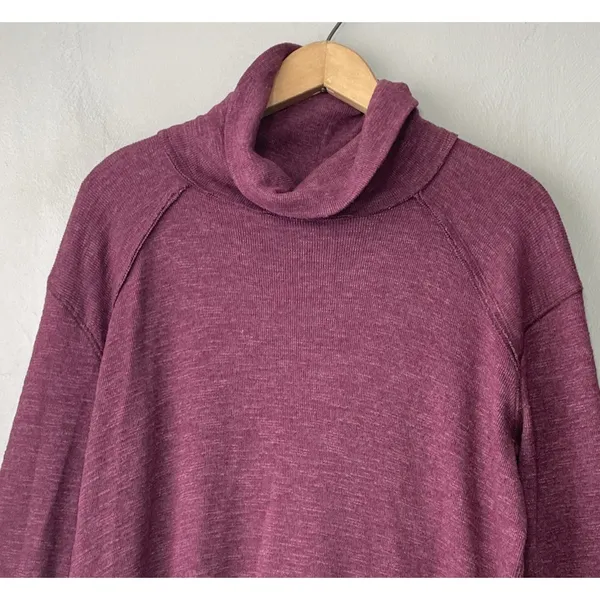 We The Free Tunic Top Oversized Large Berry Split Back Knit Lagenlook Leisure - Image 3