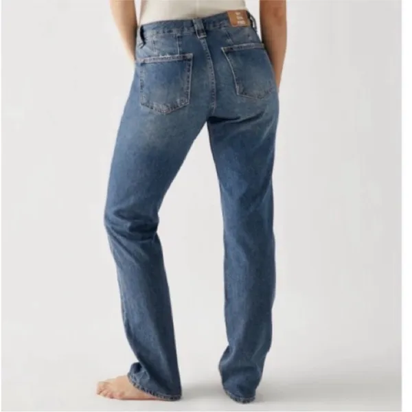 FREE PEOPLE CRVY Siren Low Rise Straight Leg Jeans / Vixen - Image 2