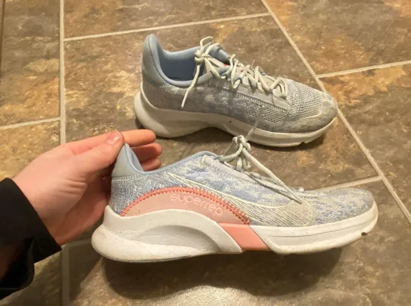 Nike Tennis Shoes - Image 2