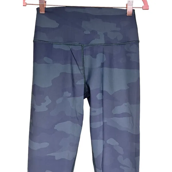 Alo High Waist Vapor Leggings Hunter Green Camo Women’s‎ Size Medium - Image 3