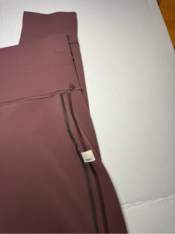 Vuori Daily Sport Leggings - Image 2