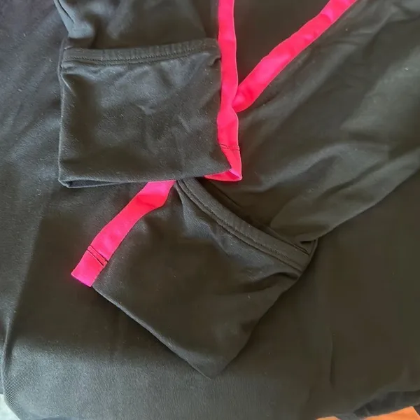 Saucony Long Sleeve Black Running Shirt Size Medium - Image 6