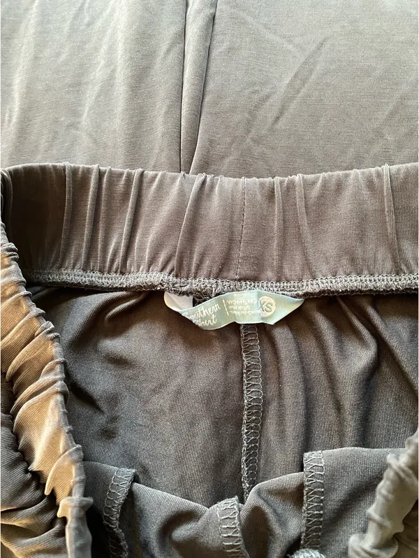 Grey Wide - Image 3