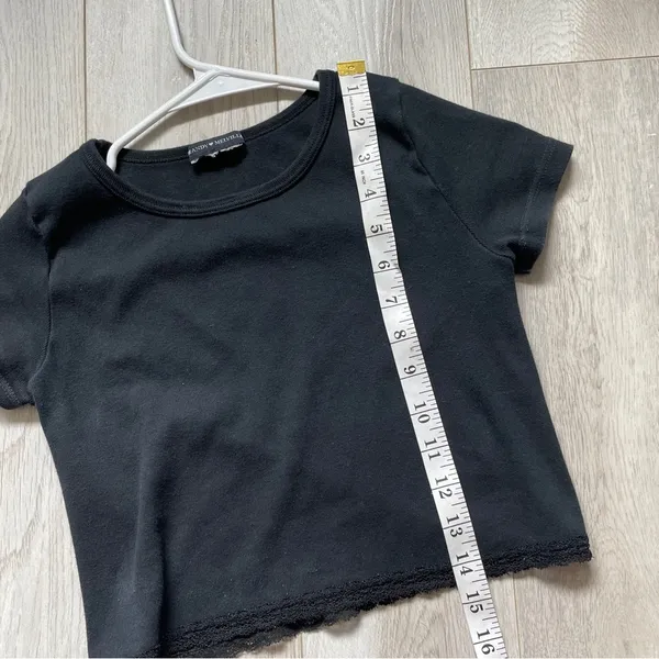 Brandy Melville Ribbed Lace Trim Crop T Shirt Black (one size) indie coquette - Image 5