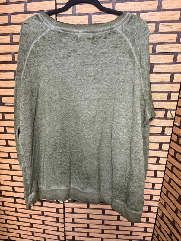 Maurice’s green burnout wash sweatshirt size 3X - Image 2