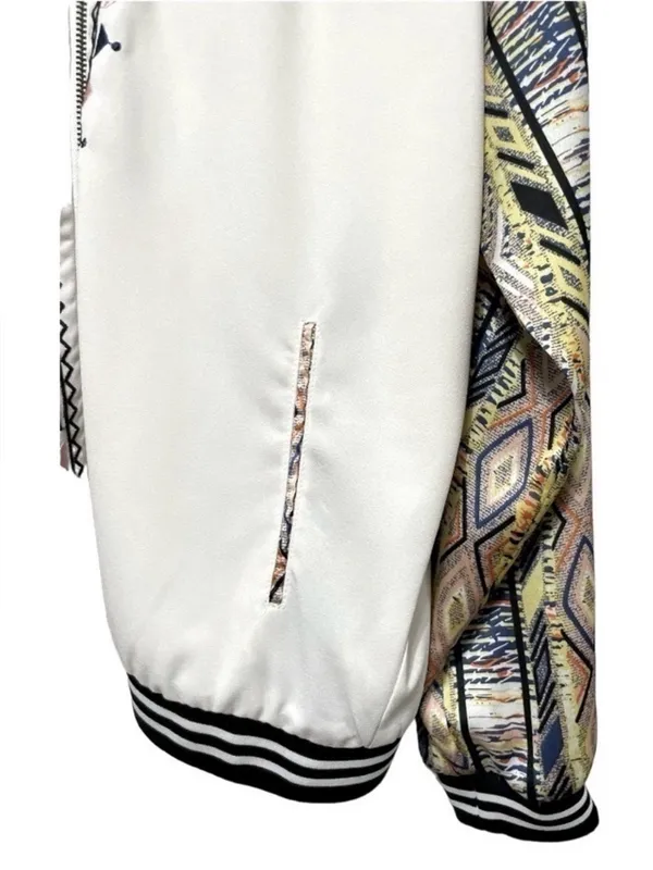 Gimmicks by BKE Embroidered Geometric Pattern Sleeve Bomber Jacket L - Image 6
