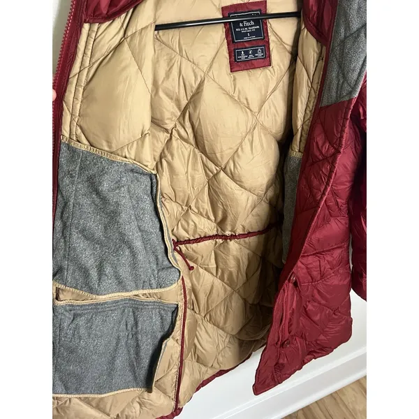 Abercrombie & Fitch Women's Small Red Quilted Puffy Parka Jacket Down Filled - Image 3