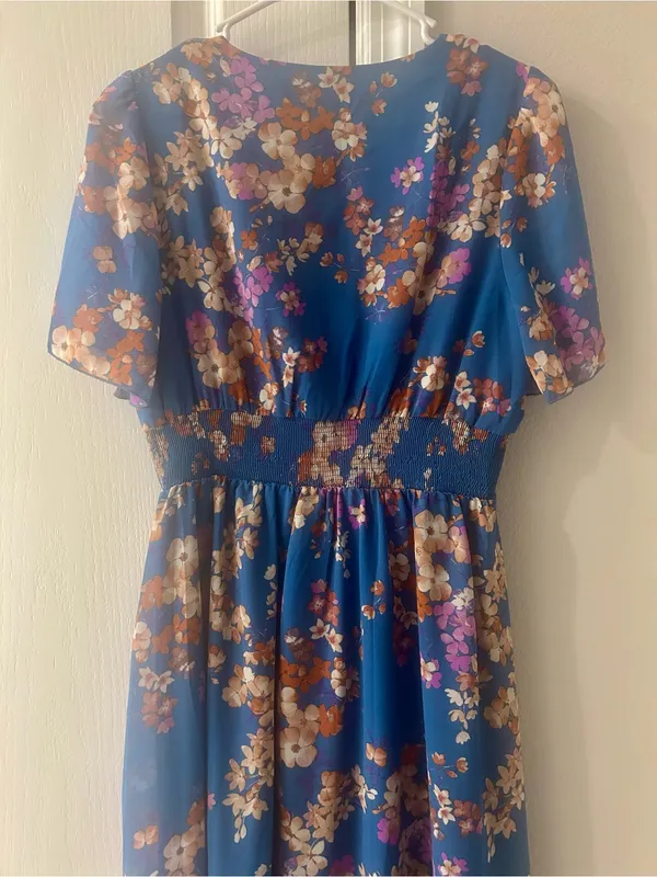 NWT Blue Floral V-Neck Maxi Dress, Size Medium - Image 8