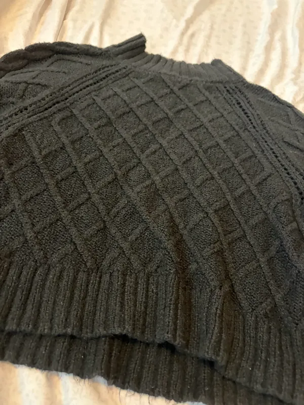 American Eagle black sweater  - Image 4