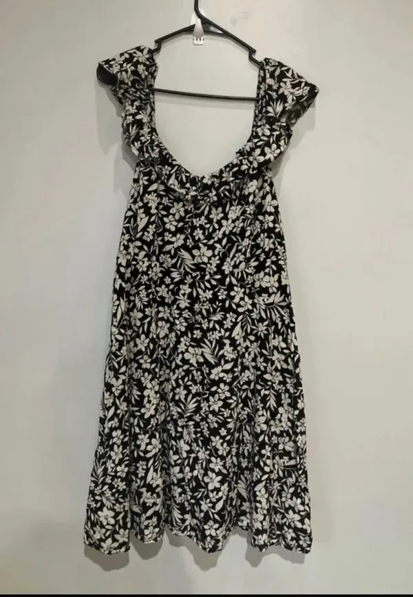 Old navy cami floral black & white flutter sleeve knee length dress large #1100 - Image 2