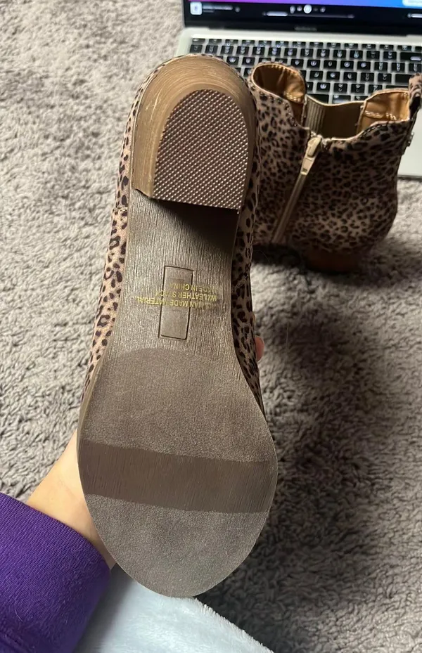 NWOT Boots Size 10 - Image 3