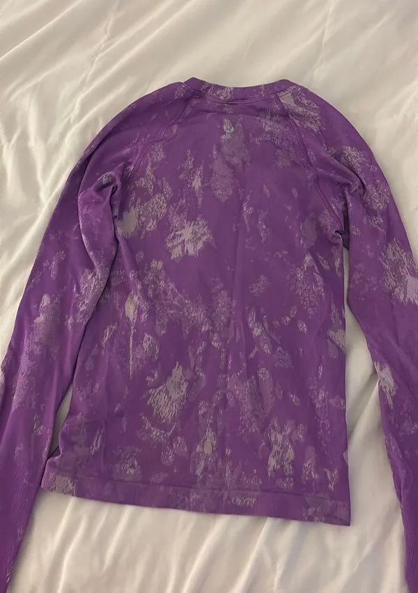 Lululemon Long Sleeve Shirt - Image 4