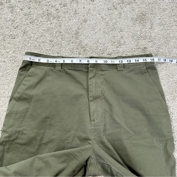 GAP Women’s Everyday Mid Rise Straight Up Khakis Pants in Army Jacket Green 10 - Image 13