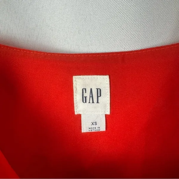 Gap‎ Red Black Floral V-Neck Cami Tank Top XS - Image 5