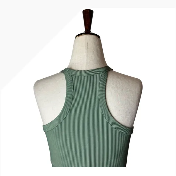 Heroine Sport Tank Top Women‎ XS Sage Green Ribbed Shelf Bra Racerback Athletic - Image 2