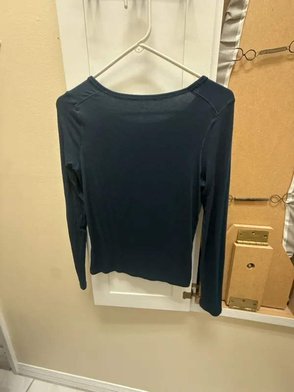 CRZ YOGA Women's Long Sleeve Crew Neck Lightweight Performance Shirt - Image 3