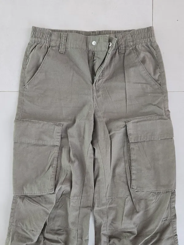 H&M Woman's Cargo Wide Leg Pants in Olive Size 0 - Image 4