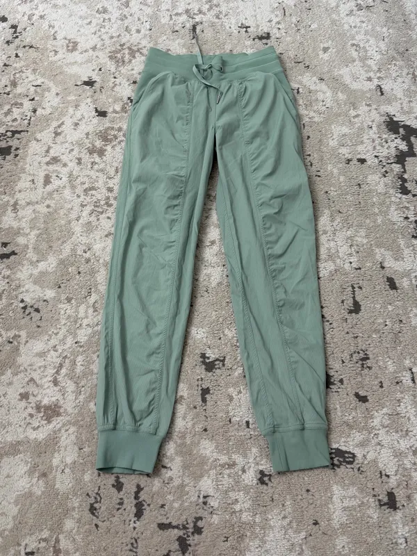 Lululemon Dance Studio Mid-Rise Jogger *Full Length Size 4 in Palm Court - Image 3