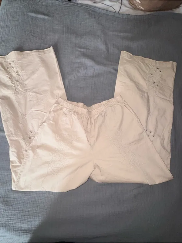Zara Cream Wide-Leg Embroidered Jeans - Image 5