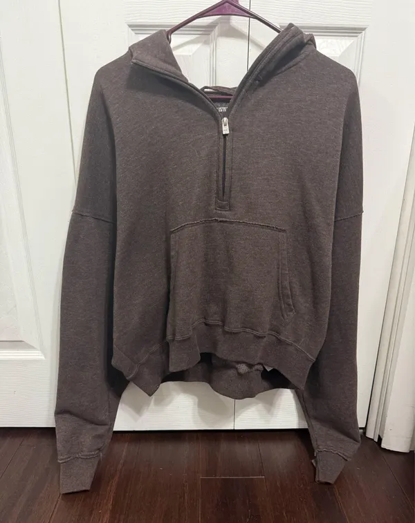Hollister Easy Half-Zip Hoodie - Image 4