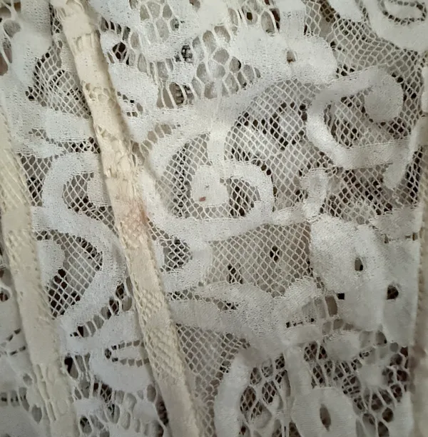 Pretty Little Thing White Lace Corset - Image 2