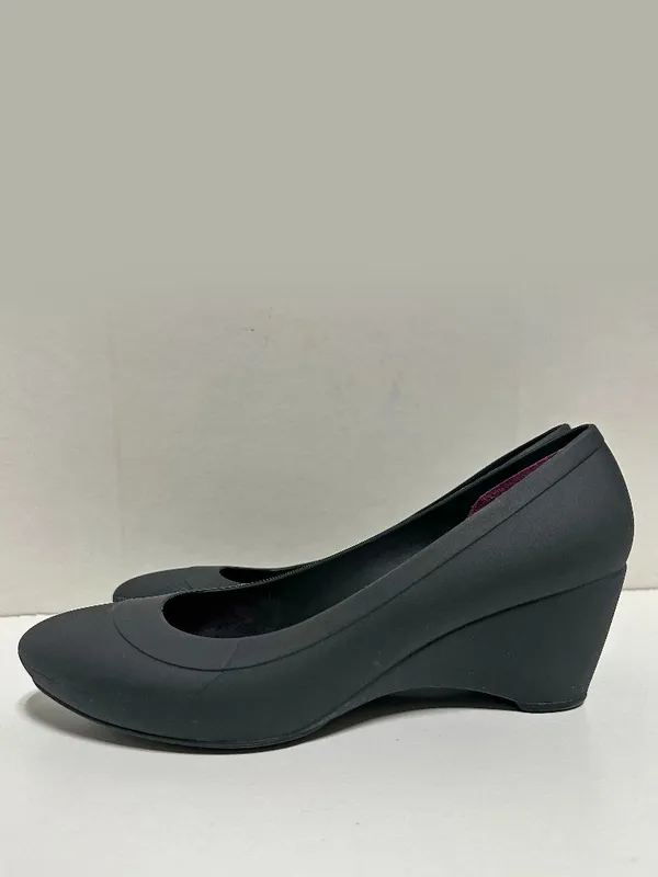 Crocs Lina Wedge Pump - Image 4