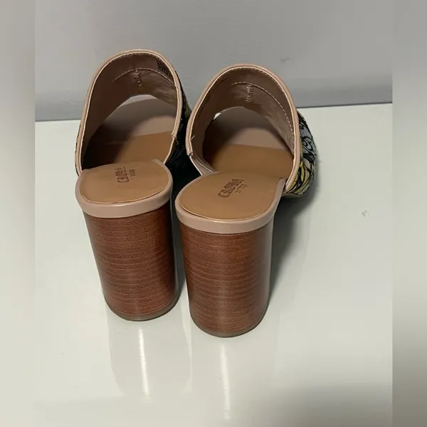 CROMA bintage LARA Yellow and Gray Floral Mules - Image 3