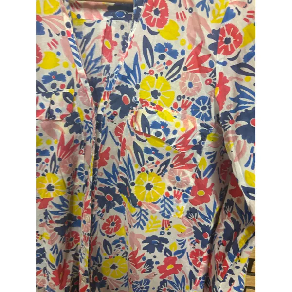 Roller Rabbit White Floral Button‎ Down Shirt Size XS - Image 4