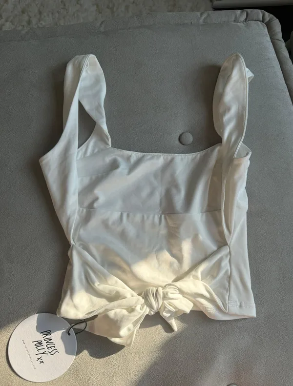 Princess Polly open back shirt with bow - Image 4