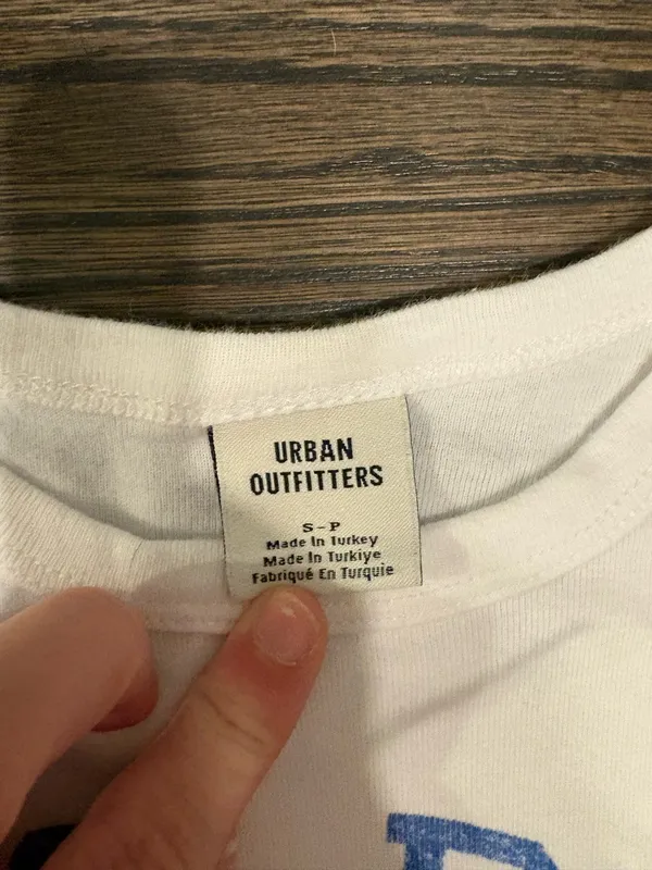 Urban Outfitters Top Crop Lobster White - Image 4