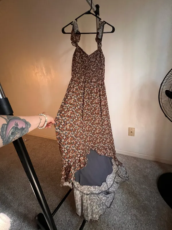 Storia Floral tiered maxi dress with tapered bottom - Image 4