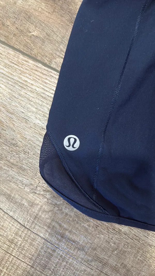 Lululemon Hotty Hot Shorts 2.5" - Image 5