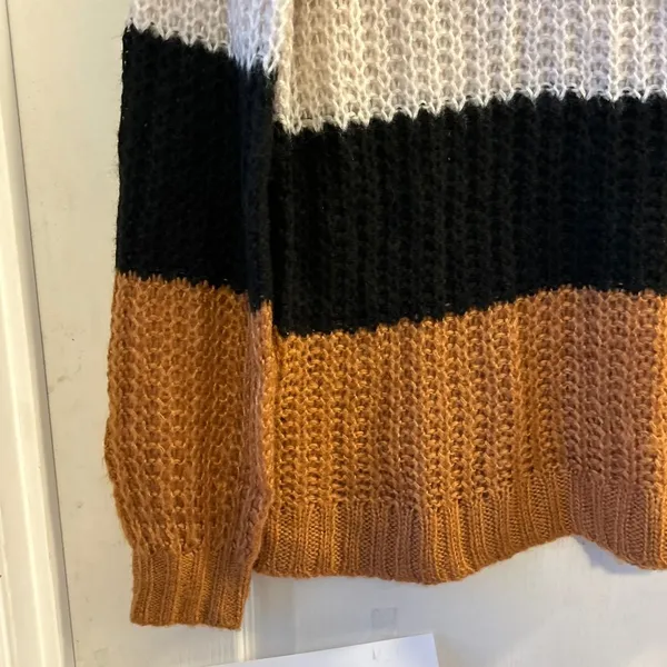 American Eagle Striped V Neck Long Sleeve Sheer Knit‎ Sweater XS - Image 11