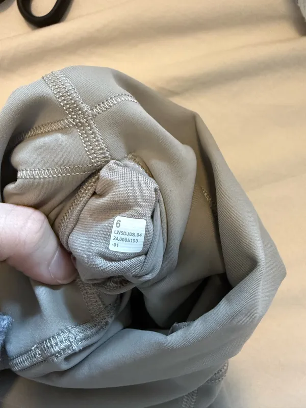 Warm ash grey lululemon wunder under 6 legging  - Image 6