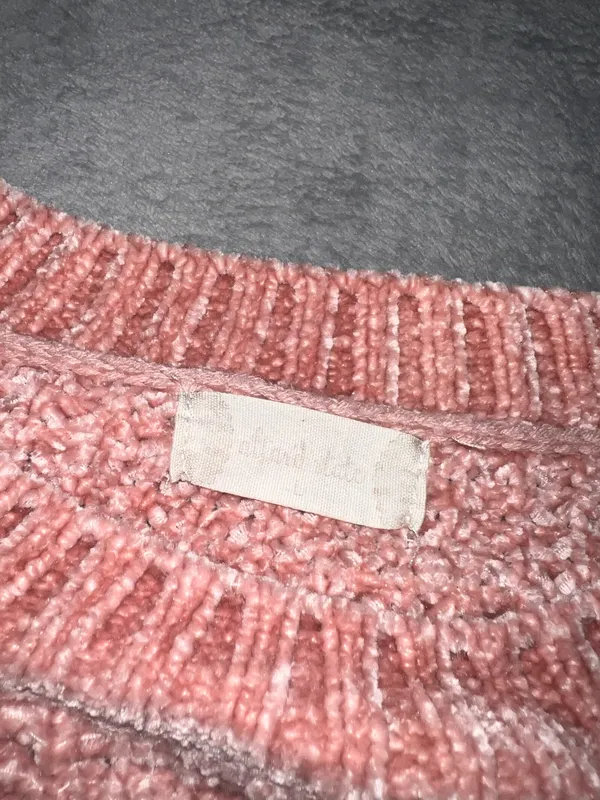 Sweater - Image 3