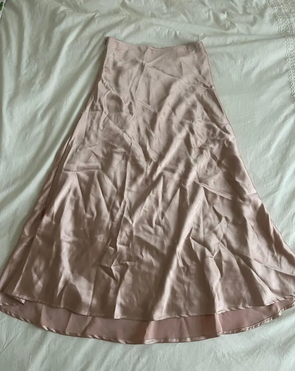 SheIn Mermaid Pink Satin Skirt - Image 4