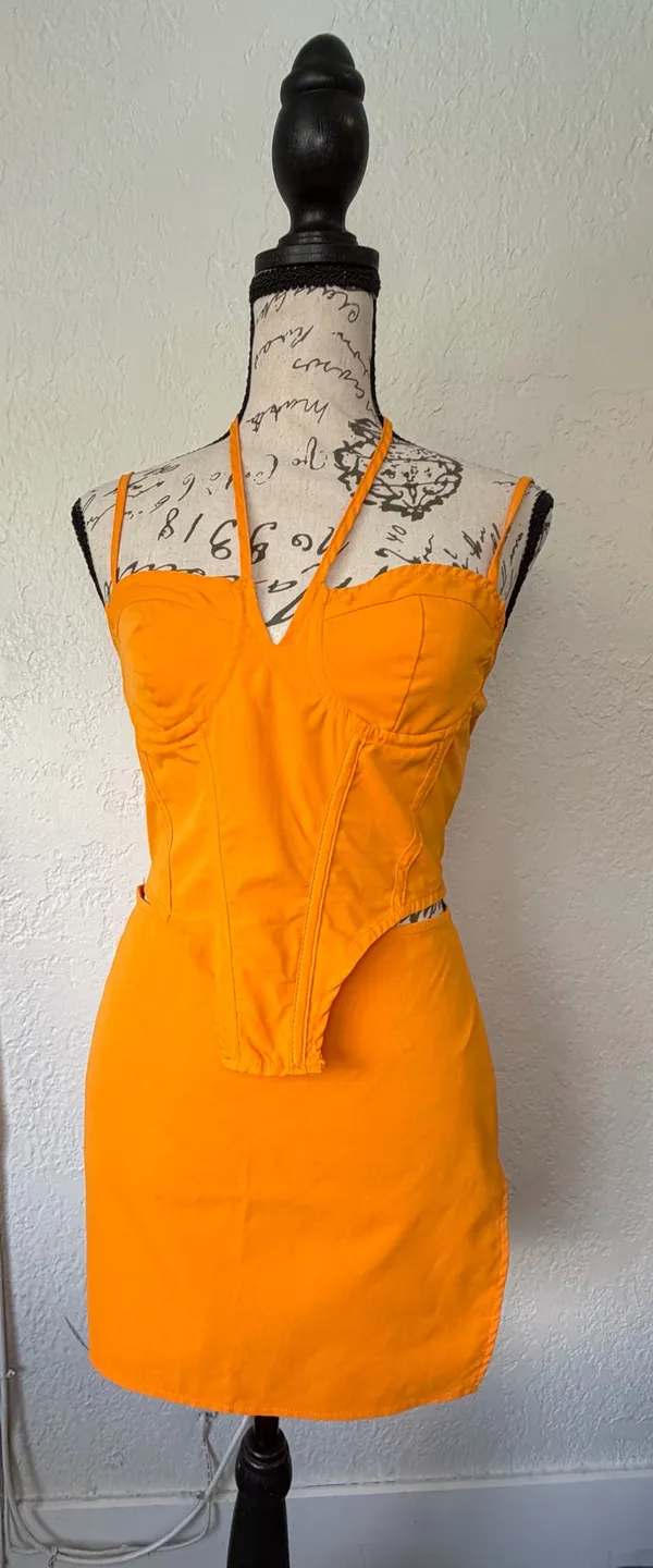🍊 PrettyLittleThing Orange Corset Top & Mini Skirt Two-Piece Set | Size US 2 / XS ✨ - Image 6