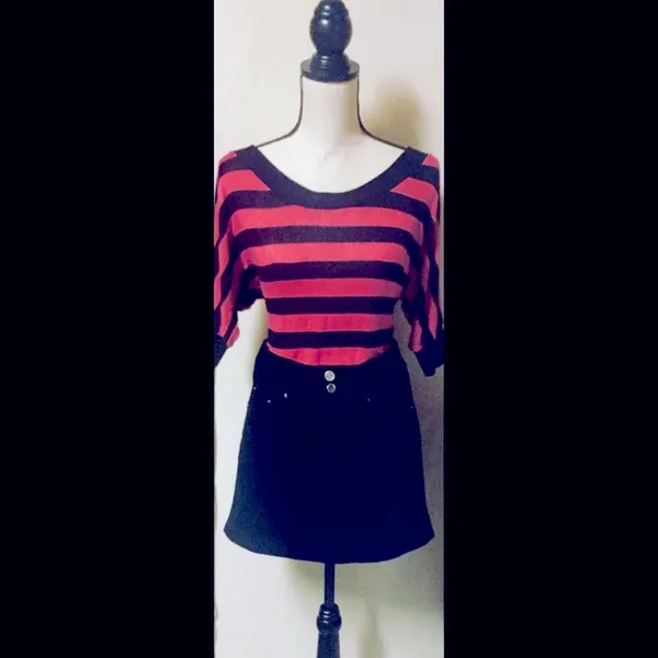 Black Corduroy Mini Skirt: Pockets, A-line Style, Sz. Medium - Image 2