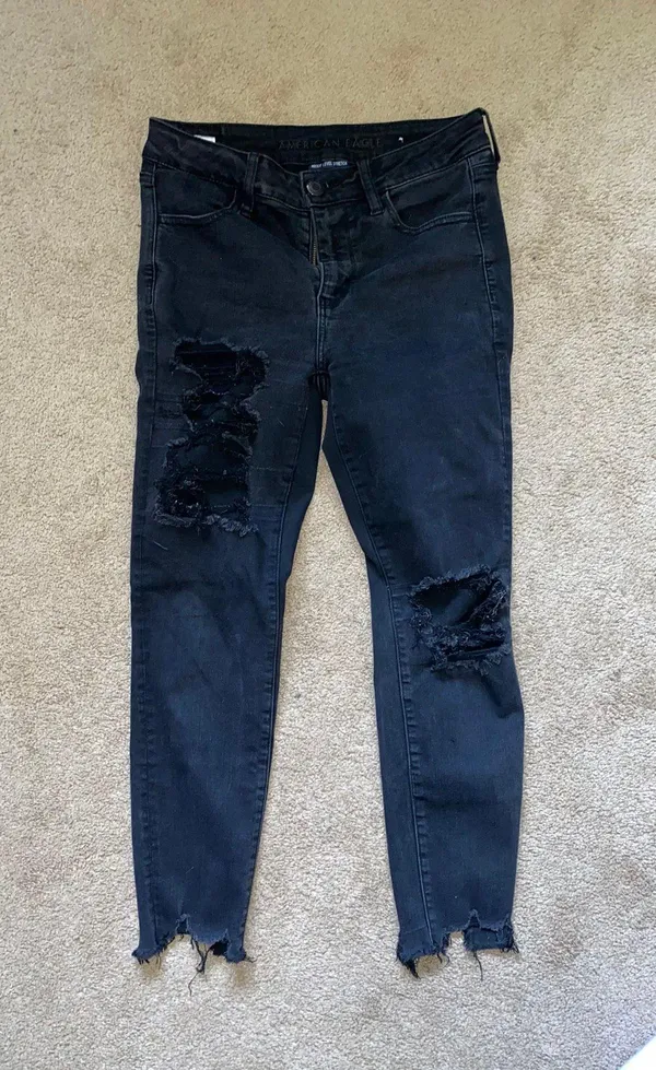 American Eagle Black Ripped Hi Rise Jegging - Image 5